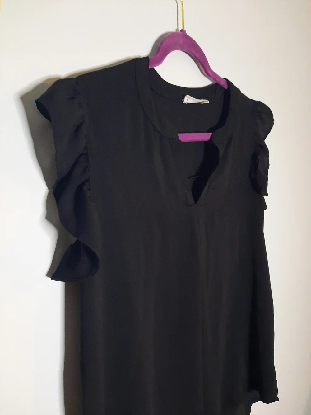 Zenana Outfitters Black Flutter Sleeve Blouse, Ruffles, V-Neck, Dressy - Picture 2 of 5